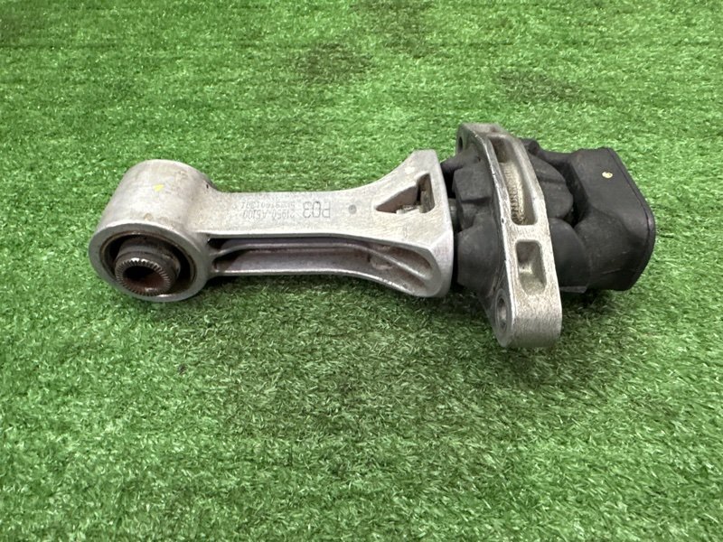 Подушка/опора двигателя Kia Ceed 2 2015 SW