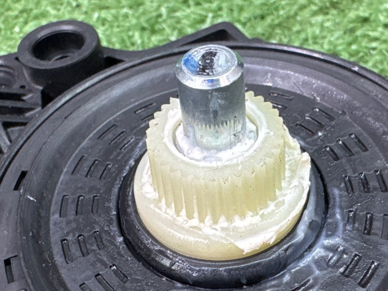 Мотор стеклоподъемника Kia Ceed 2 2015 SW