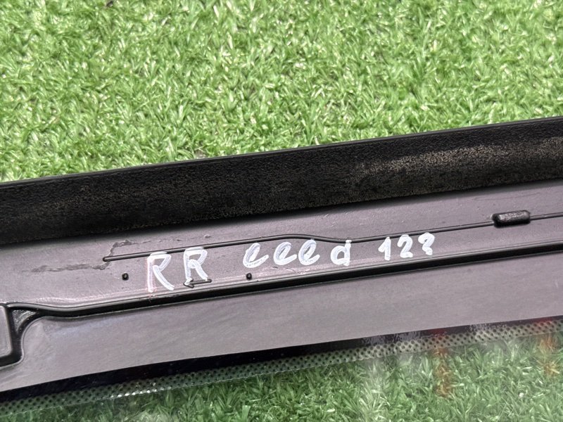 Стекло глухое заднее Kia Ceed 2 2015 SW