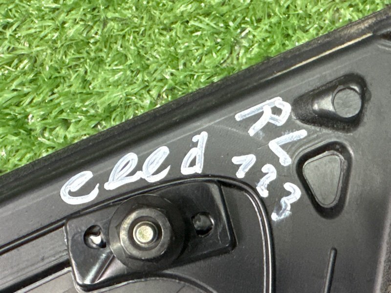 Стекло глухое заднее Kia Ceed 2 2015 SW