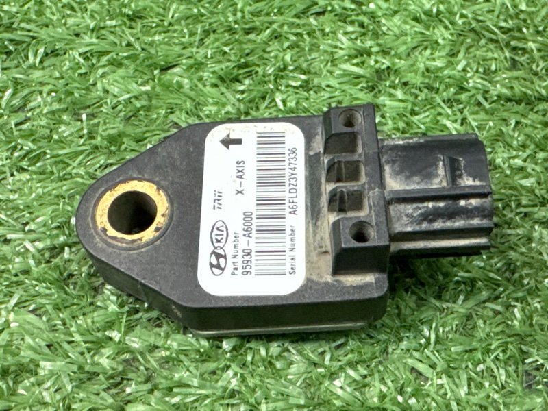 Датчик удара Air Bag Kia Ceed 2 2015 SW