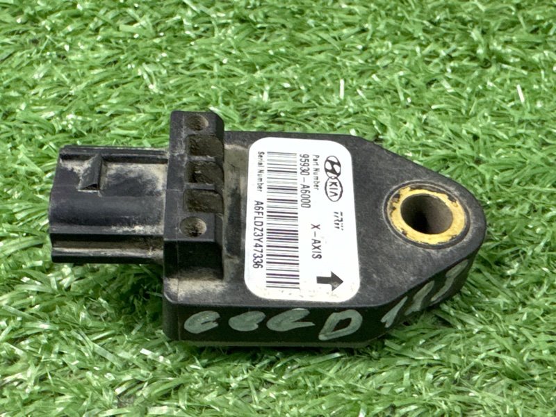 Датчик удара Air Bag Kia Ceed 2 2015 SW
