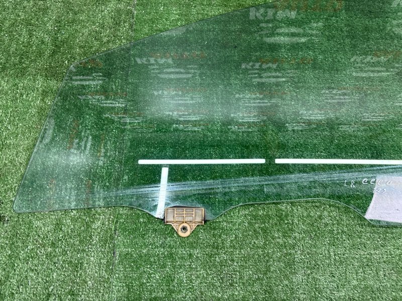 Стекло двери Kia Ceed 2 2015 SW