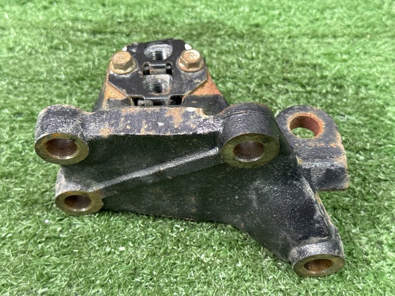 Кронштейн кпп Kia Ceed 2 2015 SW