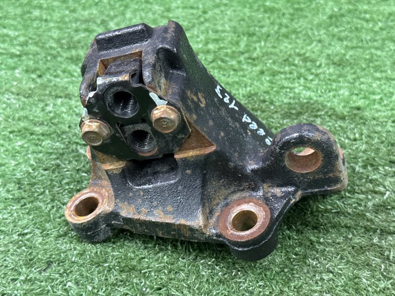 Кронштейн кпп Kia Ceed 2 2015 SW