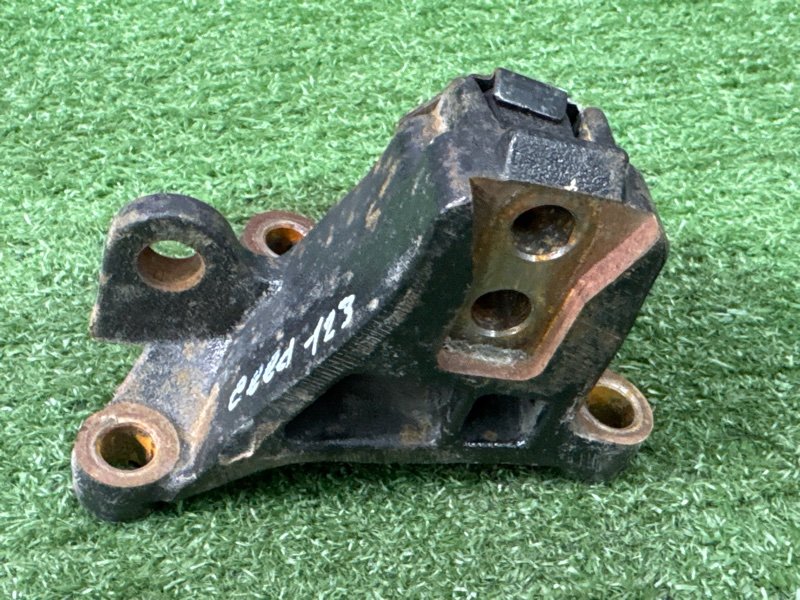 Кронштейн кпп Kia Ceed 2 2015 SW