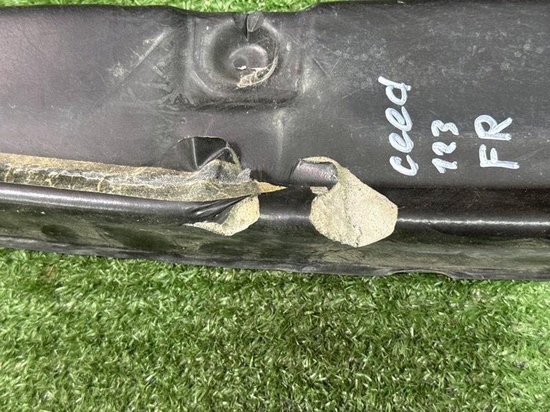 Пыльник крыла Kia Ceed 2 2015 SW