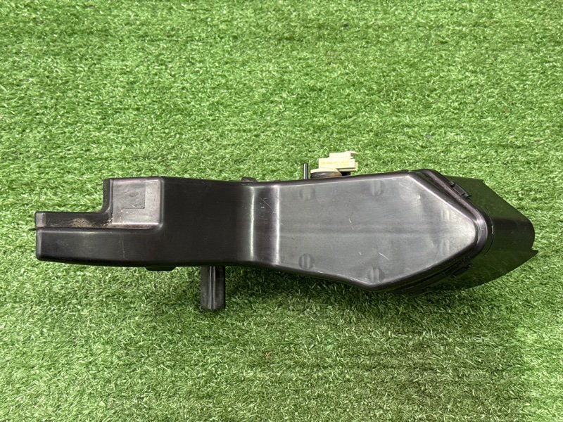 Воздуховод отопителя Kia Ceed 2 2015 SW