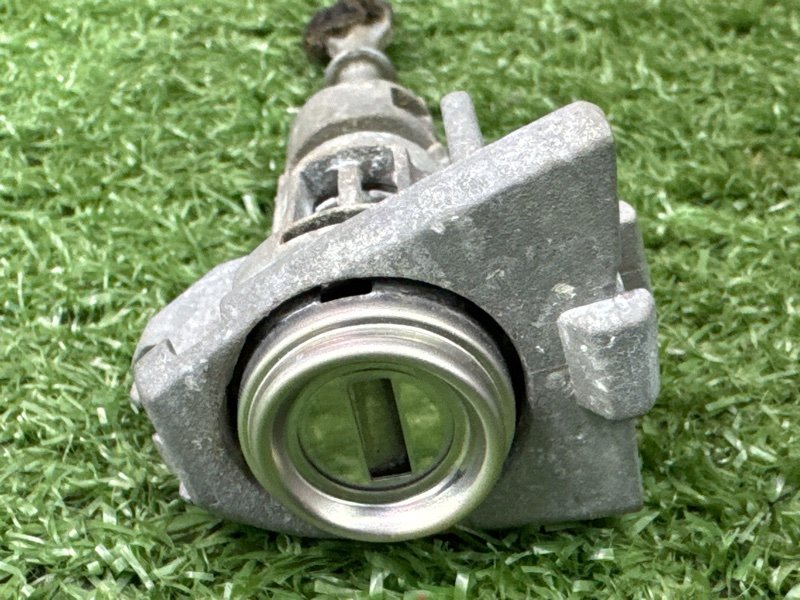 Смарт ключ с личинкой двери Kia Ceed 2 2015 SW