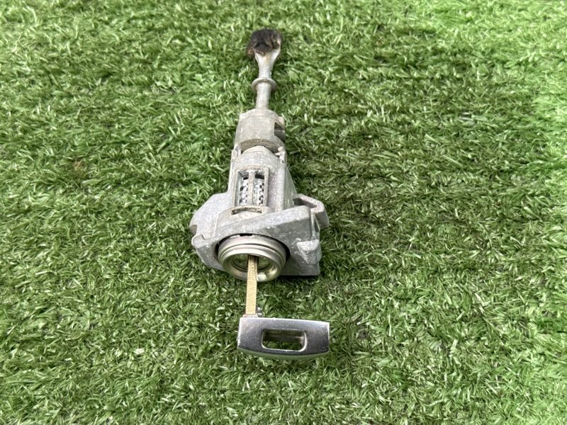 Смарт ключ с личинкой двери Kia Ceed 2 2015 SW