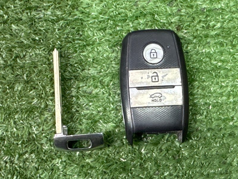 Смарт ключ с личинкой двери Kia Ceed 2 2015 SW