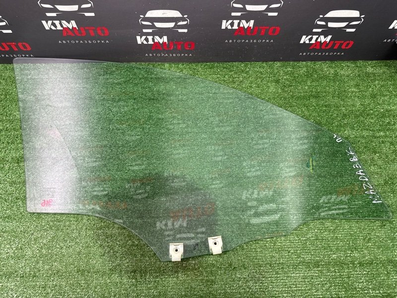 Стекло двери mazda mazda 3 BK