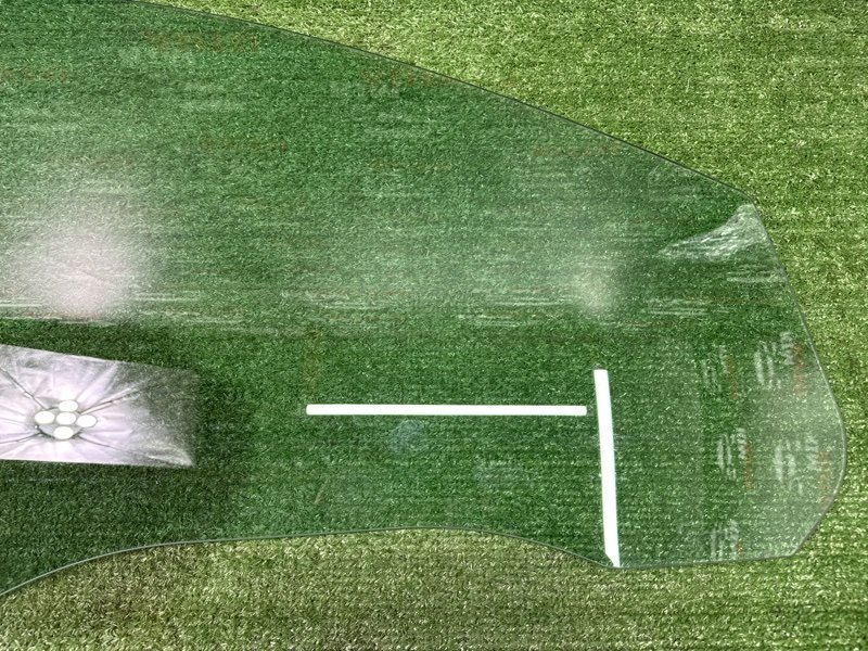 Стекло двери Ford Focus 2