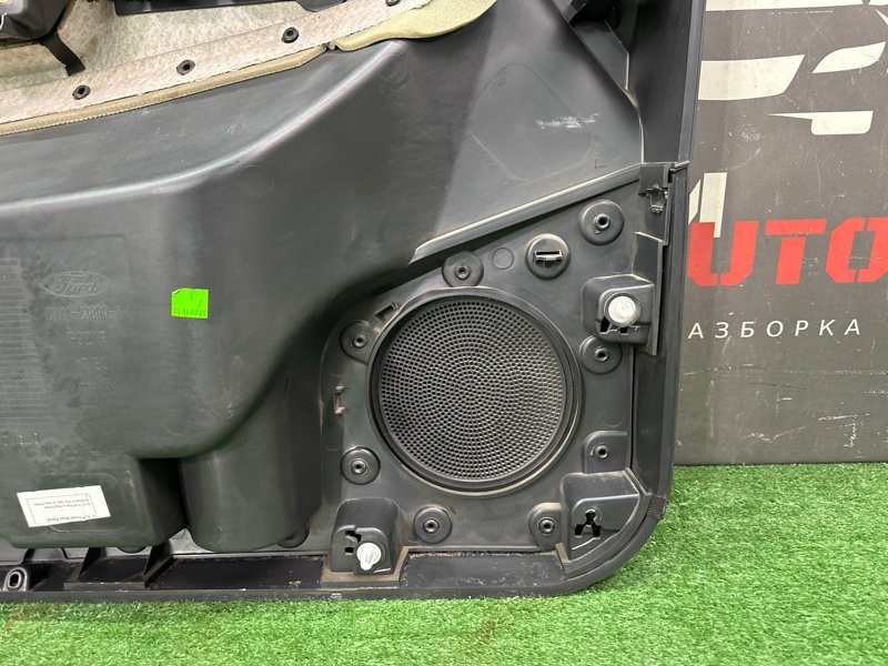 Обшивка двери Ford Kuga 2013 SUV