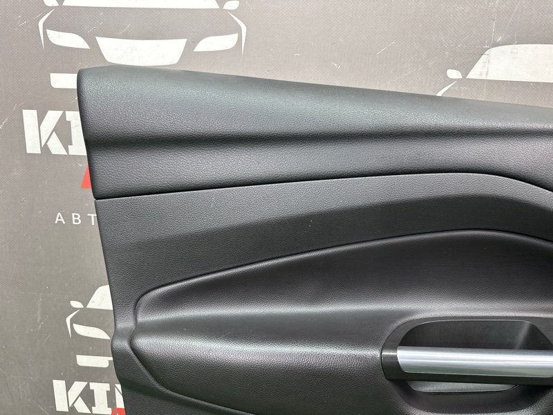 Обшивка двери Ford Kuga 2013 SUV