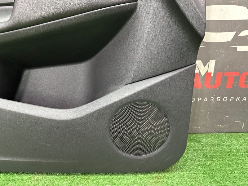 Обшивка двери Ford Kuga 2013 SUV