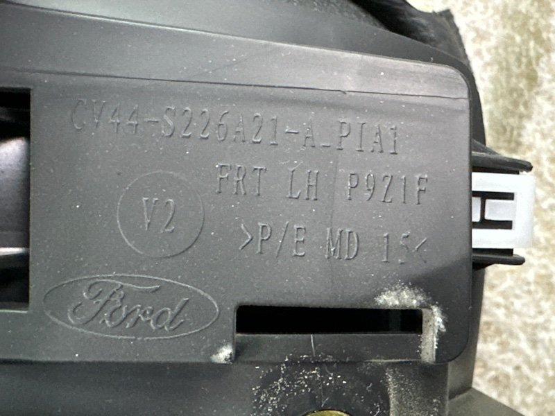 Обшивка двери Ford Kuga 2013 SUV