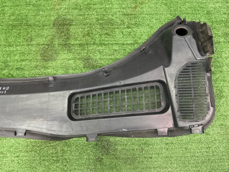 Жабо Ford Kuga 2013 SUV