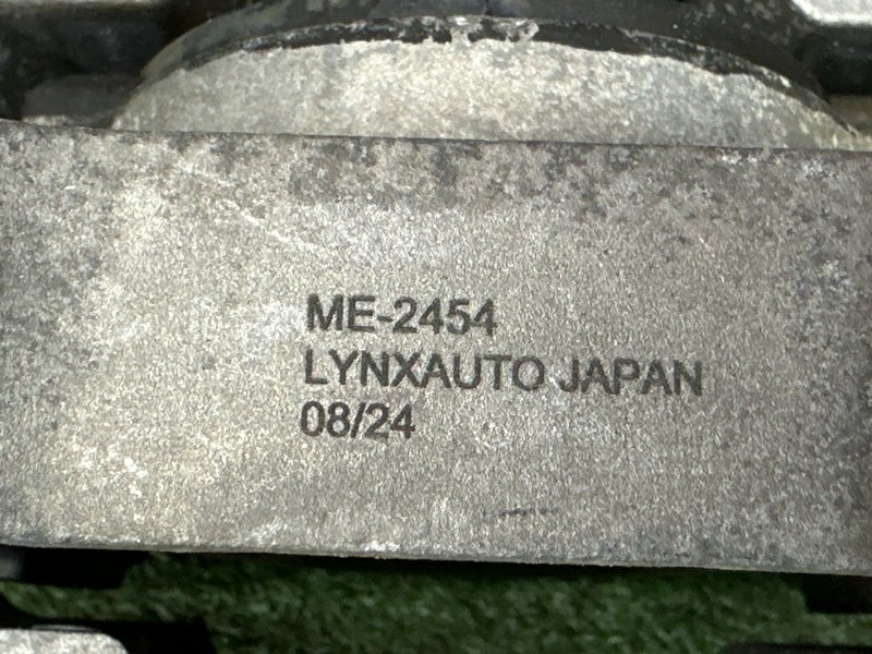 Подушка/опора двигателя Ford Kuga 2013 SUV