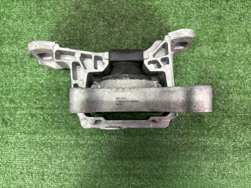 Подушка/опора двигателя Ford Kuga 2013 SUV