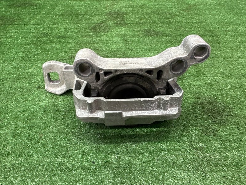 Подушка/опора двигателя Ford Kuga 2013 SUV