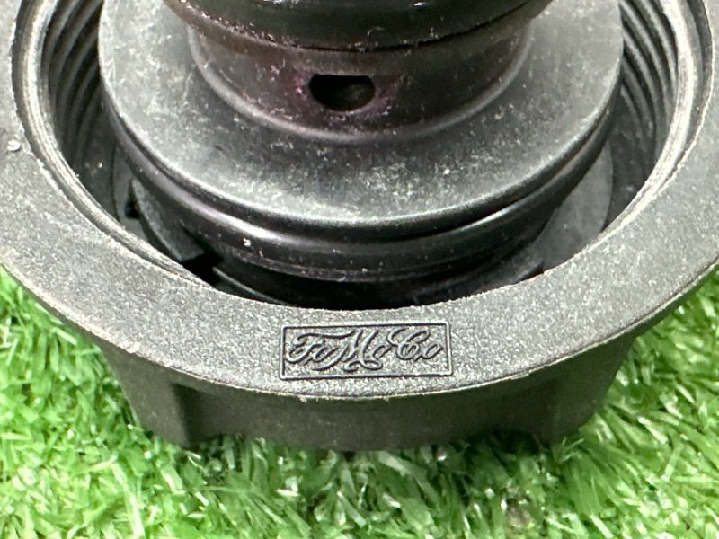 Бачок расширительный Ford Kuga 2013 SUV