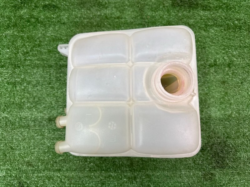 Бачок расширительный Ford Kuga 2013 SUV