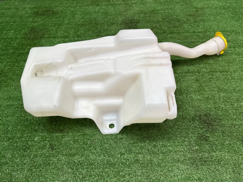 Бачок стеклоомывателя Ford Kuga 2013 SUV