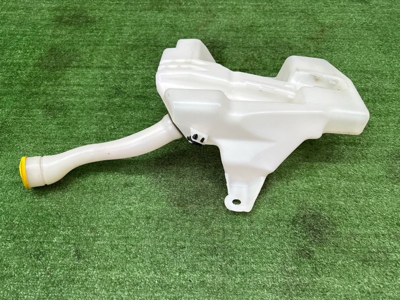 Бачок стеклоомывателя Ford Kuga 2013 SUV