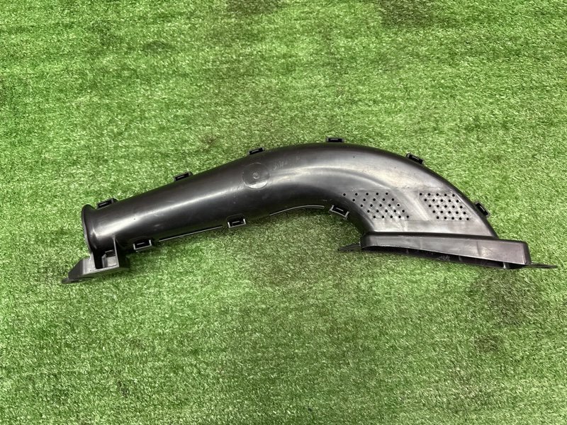 Воздухозаборник Ford Kuga 2013 SUV