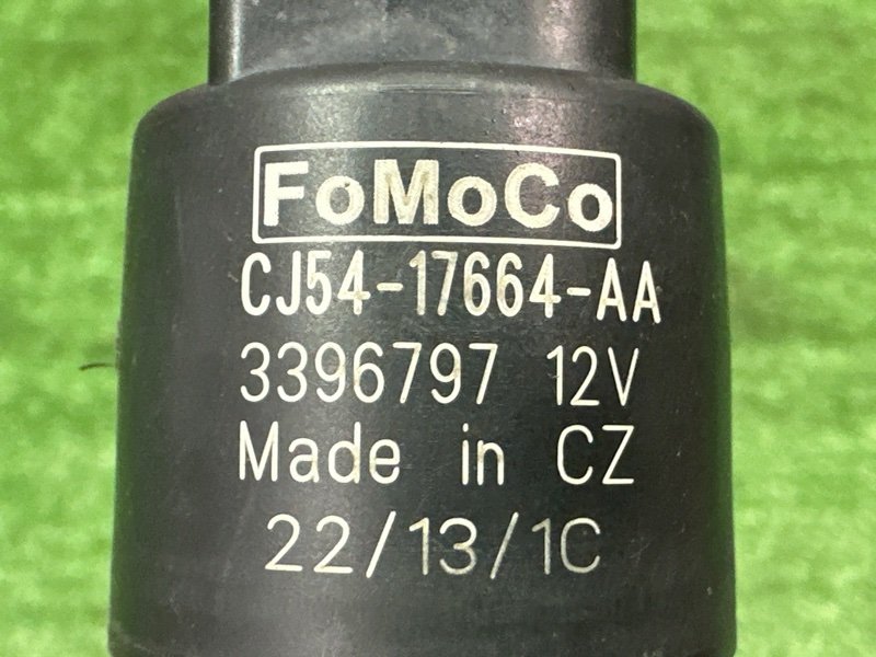 Насос омывателя Ford Kuga 2013 SUV