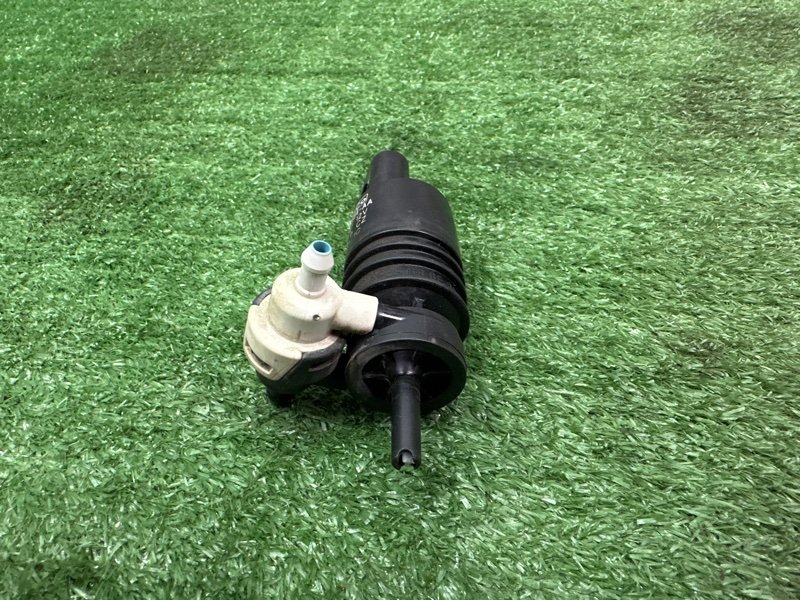 Насос омывателя Ford Kuga 2013 SUV