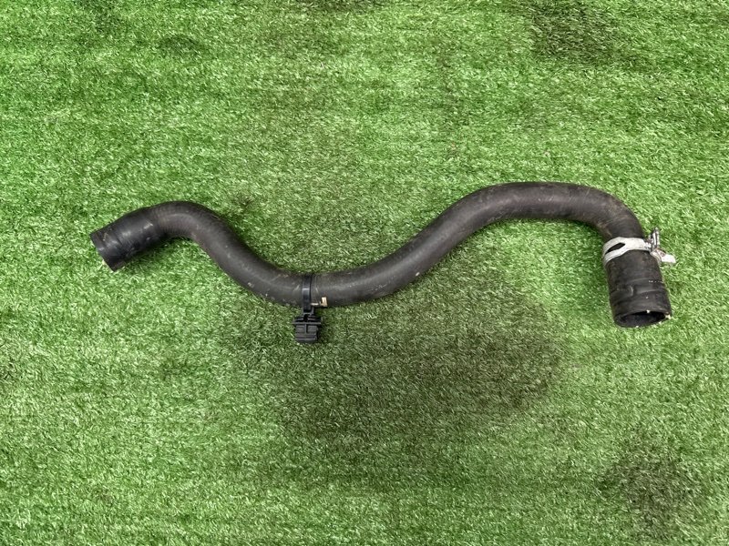 Патрубок охлаждения Ford Kuga 2013 SUV