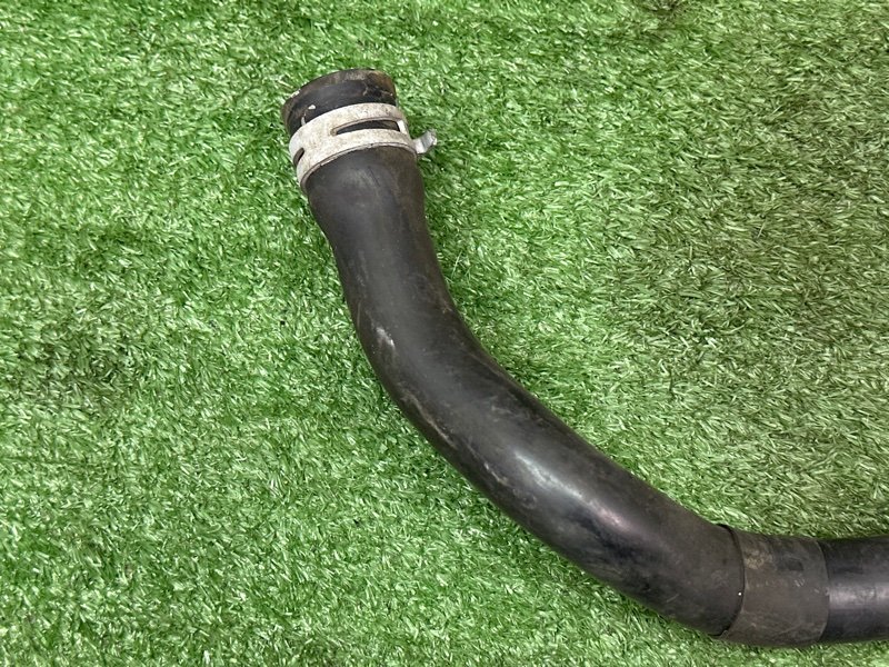 Патрубок картерных газов Ford Kuga 2013 SUV