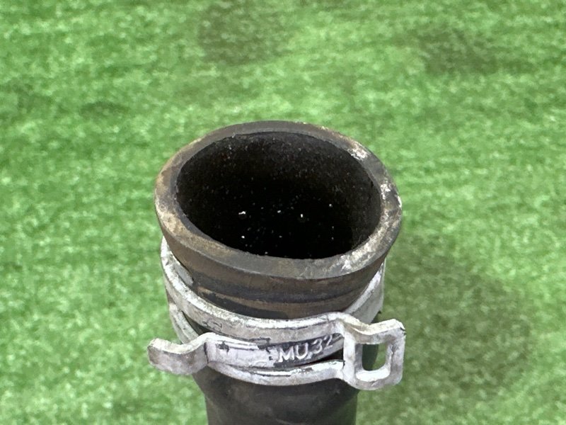 Патрубок картерных газов Ford Kuga 2013 SUV