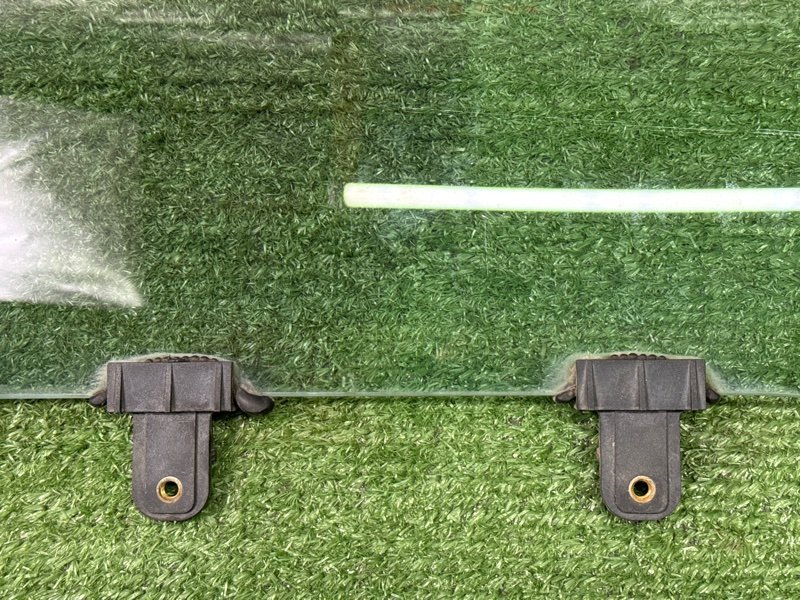 Стекло двери Hyundai Sonata 4 EF