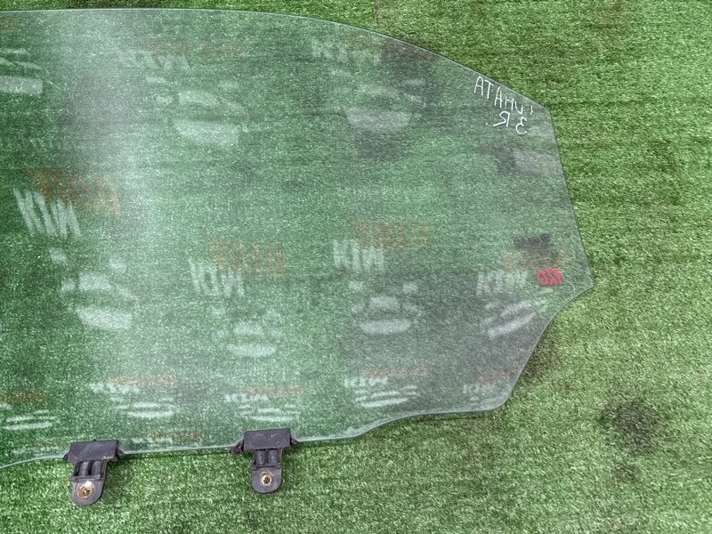 Стекло двери Hyundai Sonata 4 EF