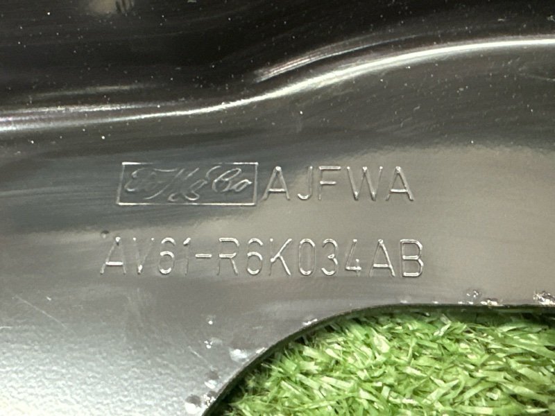 Кронштейн АКБ Ford Kuga 2013 SUV