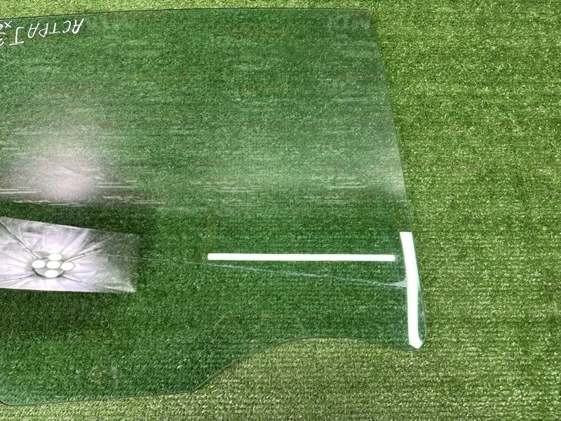 Стекло двери Opel Astra J