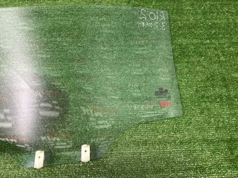 Стекло двери Kia Rio 2