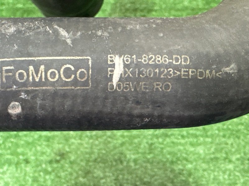 Патрубок радиатора верхний Ford Kuga 2013 SUV