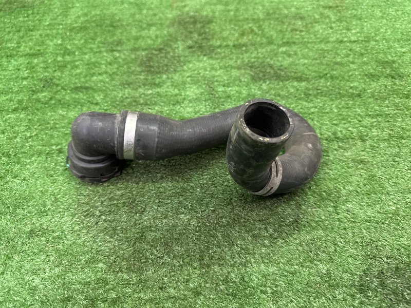 Патрубок радиатора верхний Ford Kuga 2013 SUV