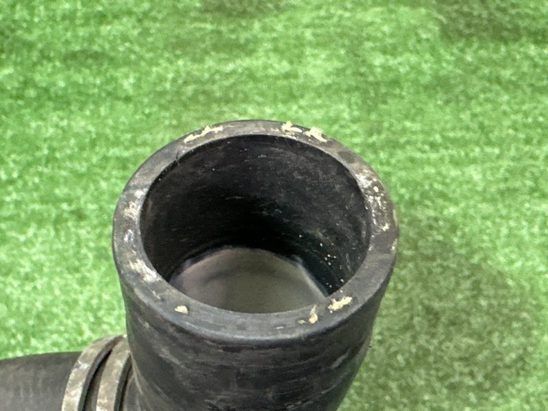 Патрубок радиатора верхний Ford Kuga 2013 SUV