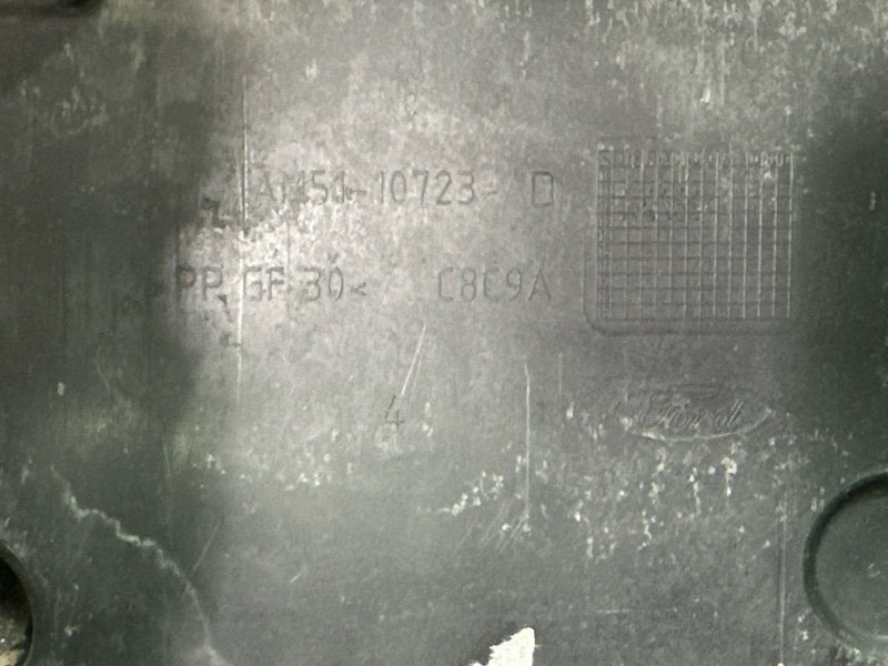 Площадка под АКБ Ford Kuga 2013 SUV