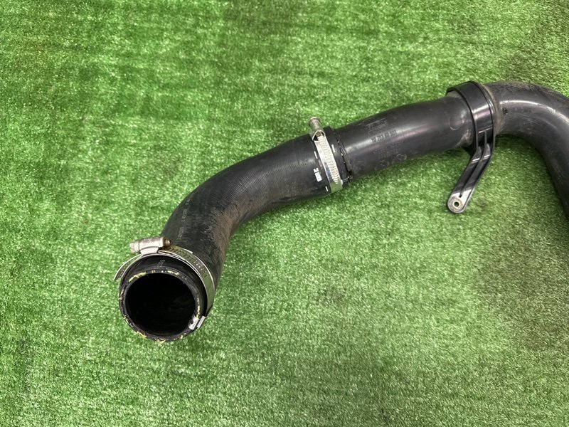 Патрубок интеркулера Ford Kuga 2013 SUV