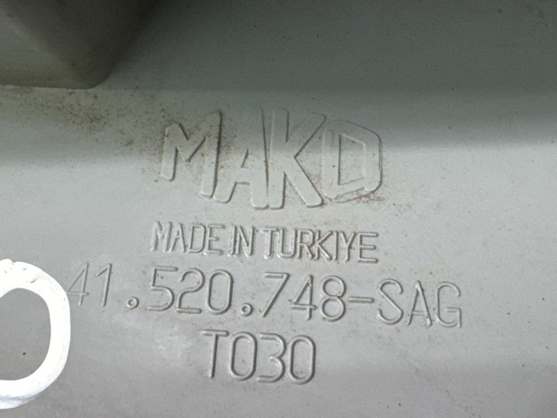 Фонарь в крышку багажника Fiat Albea