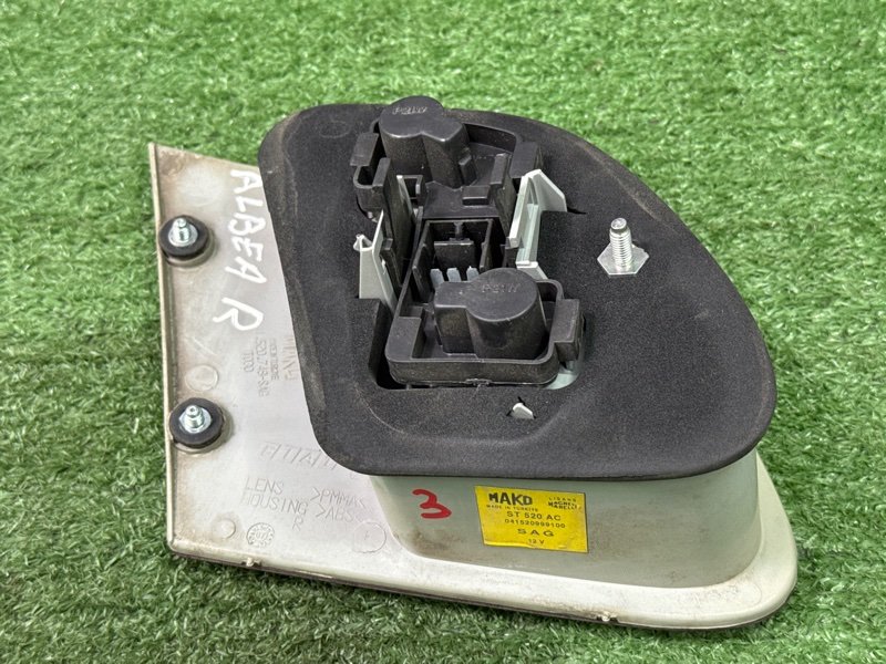 Фонарь в крышку багажника Fiat Albea