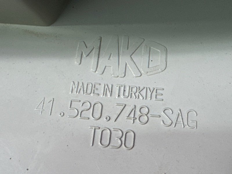 Фонарь в крышку багажника Fiat Albea