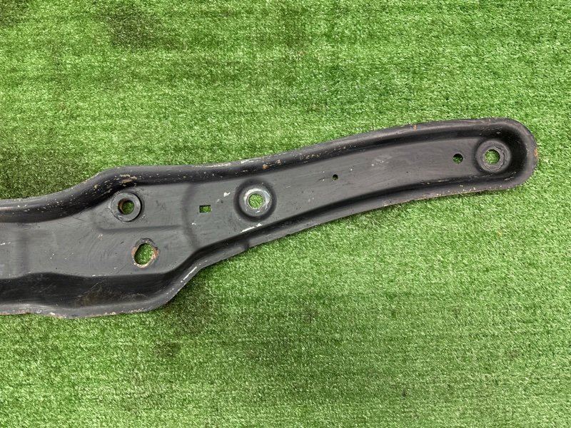 Балка под радиатор Ford Kuga 2013 SUV