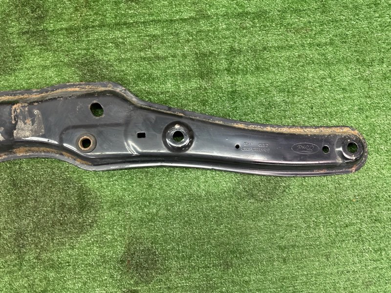 Балка под радиатор Ford Kuga 2013 SUV